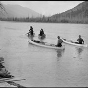 Cover image of Men in boats on Columbia River