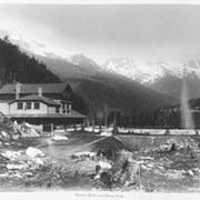 Cover image of Glacier Hotel and Cheop Park. 162.