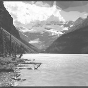 Cover image of Lake Louise  : (No.22)