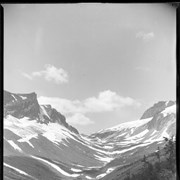 Cover image of Head of Valley above the caves, panorama 1906 (No.46) : [pan 2 of 4]