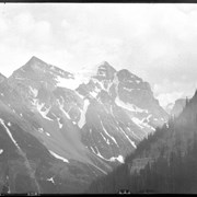 Cover image of Glacier Peak, Laggan, view from tail to Lake Agnes