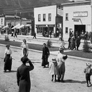 Cover image of [Banff Avenue (west side) showing businesses from Dave White & Co. store to Brewster Trading Co.]