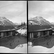 Cover image of Cave and Basin pool and bathhouse