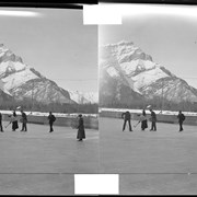 Cover image of Mixed hockey on the Bow River