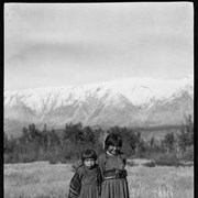 Cover image of [Stoney Nakoda children]