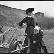 Cover image of [Barnes family at Bismark farm; Bismark, North Dakota]