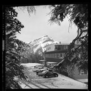 Cover image of Rimrock Hotel