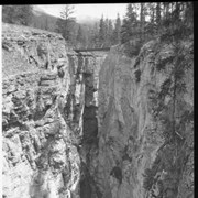 Cover image of 689. Maligne Canyon