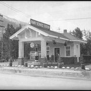 Cover image of Park Service Station (Armstrong's)