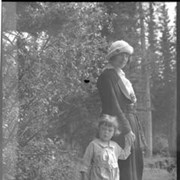 Cover image of Unidentified woman & girl