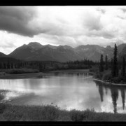 Cover image of 804. Bourgeau Range from Bow River