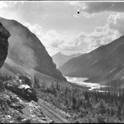 Cover image of Kicking Horse Canyon, train
