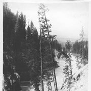 Cover image of Columbia River Canyon, 2 1/2 miles below Donald. 152.