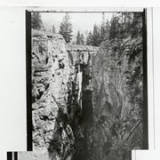 Cover image of Maligne Gorge