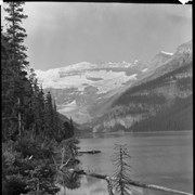 Cover image of Lake Louise [file title]