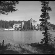 Cover image of Buildings - Chateau Lake Louise.