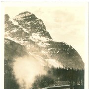 Cover image of Real Photographs to Match Your Own Snapshots, Canadian Rockies