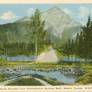 Cover image of Souvenir Folder of Banff National Park, Alberta, Canada