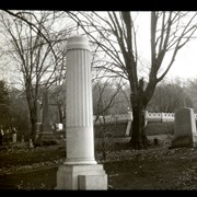 Cover image of [Unidentified grave marker]