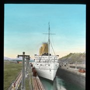 Cover image of [Empress of Britain in lock of Panama Canal]