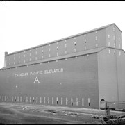 Cover image of Grain elevator, Fort William