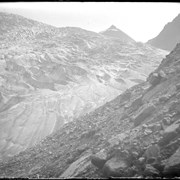 Cover image of Glacier, icefall etc, Illecillewaet Glacier from west moraine. 8/17/98