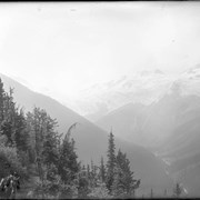 Cover image of Asulkan Pass, Dome, Glacier Crest etc. from Avalanche trail (panorama with #10) Glacier trip 1898 (No.9) 8/15/98 : [pan 1 of 2]
