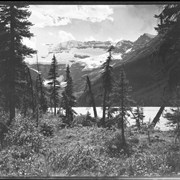 Cover image of Lake Louise  : (No.23)