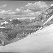Cover image of Looking N. from Abbot's Pass, pan (No.31) : [pan 1 of 4]