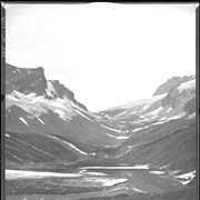 Cover image of Panorama above caves 1905 (No.25) : [pan 2 of 3]