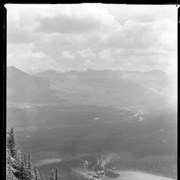 Cover image of Lake Louise & chalet from Little Beehive (No.31) 1907