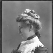 Cover image of Mrs. Chas. Schäffer, profile "B" (dark background) Jan.22nd, 1902