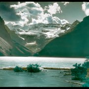 Cover image of Lake Louise (colored in Japan) / Mary M.Vaux