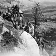 Cover image of Movie crew on the back of Tunnel Mountain (Lew Borzage, Cyril Gardiner, Edward Feuz, Alma Rubens, Frank Borzage)