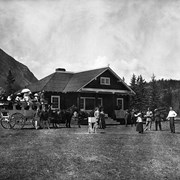 Cover image of Brewster Tally-Ho and golfers at Banff Springs Golf Course