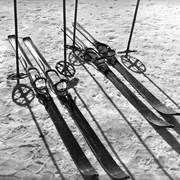 Cover image of Pair of skis. -- 1938 Mar.
