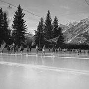 Cover image of Banff Carnival, Ice Pageant with Flags. -- 1946
