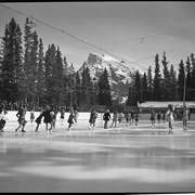Cover image of Banff Carnival Group Children Skating. -- 1946