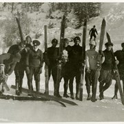 Cover image of [Unidentified group of skiers]