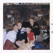 Cover image of Family portrait - blurry