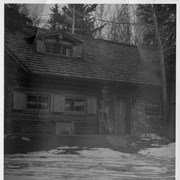 Cover image of Whyte log home