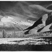 Cover image of Mount Rundle and Sulphur Mountain