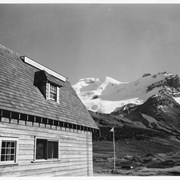 Cover image of Columbia Icefield Chalet