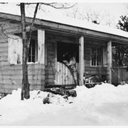 Cover image of Lodg cabin in winter