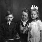 Cover image of Robb / Morse Family Pictures