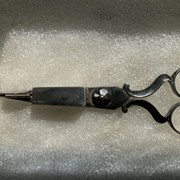 Cover image of Wick Trimmer
