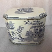 Cover image of Biscuits Tin